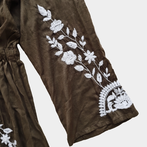 Size- M, One Season Australia embroided dress for women - Picture 6 of 7